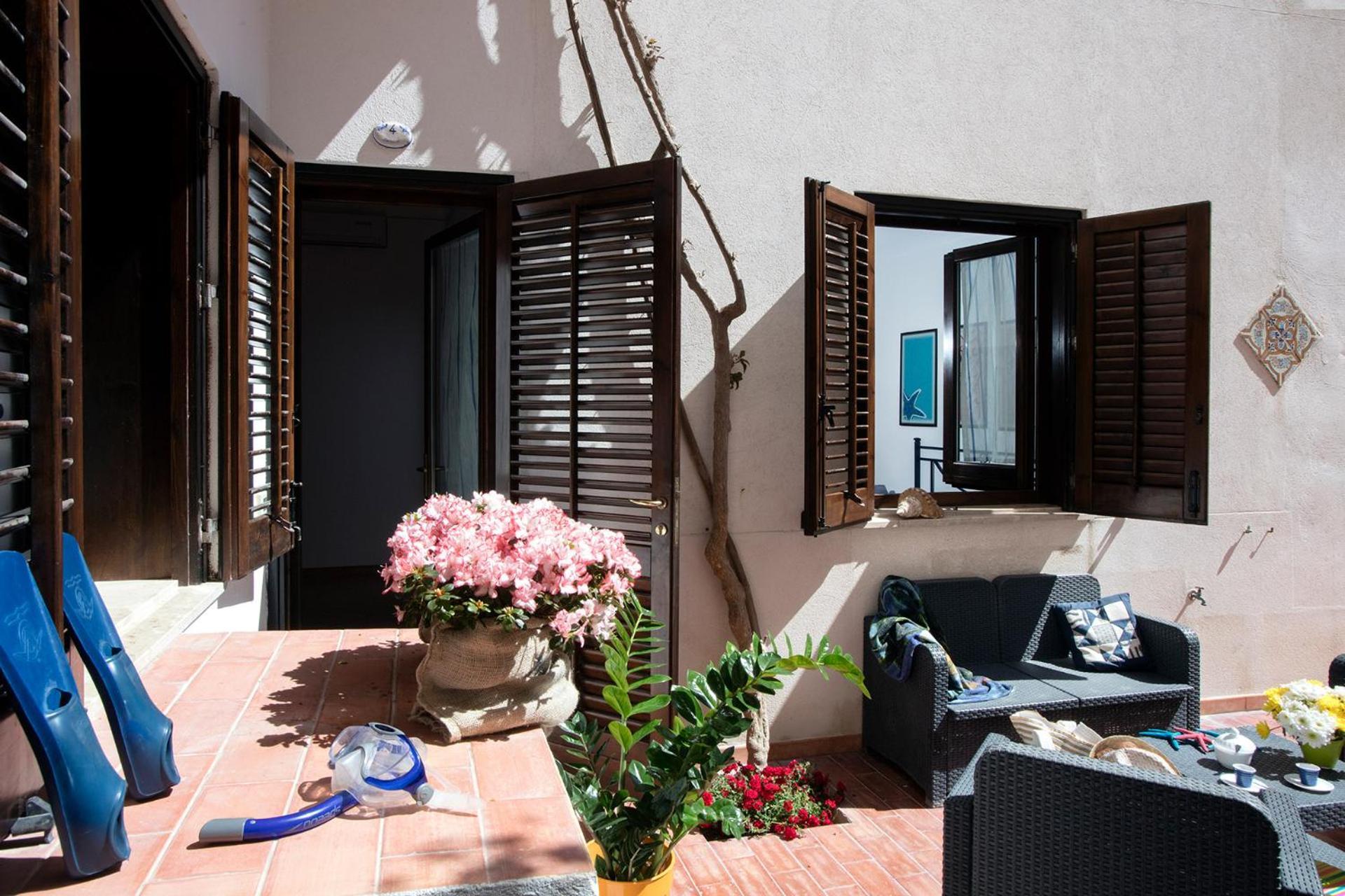 Residence Scirocco E Tramontana Favignana Exterior foto