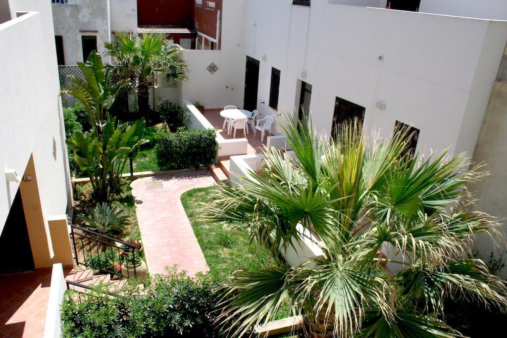 Residence Scirocco E Tramontana Favignana Exterior foto
